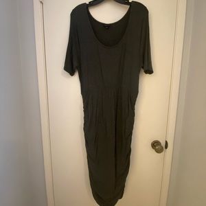 Gray Torrid dress with ruffled bottom - very comfy